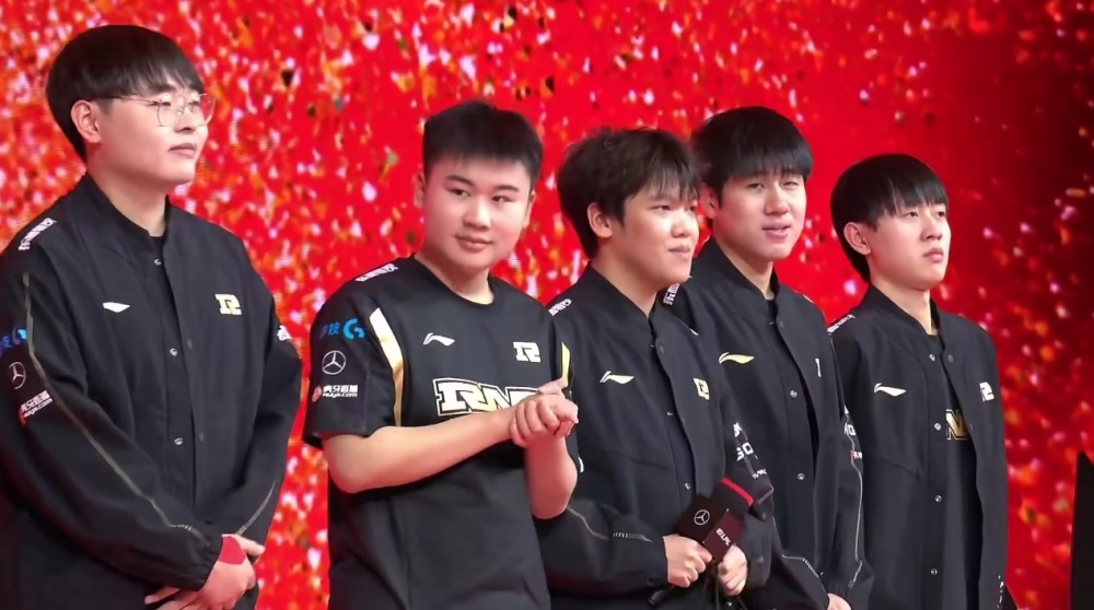 维尼修斯为 维尼修斯为