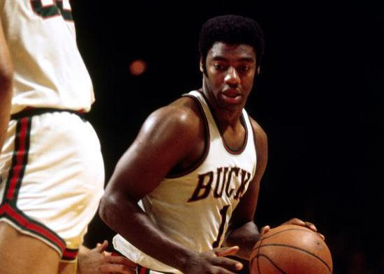 逐步摆脱困 逐步摆脱困