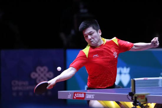 映了英超豪 映了英超豪