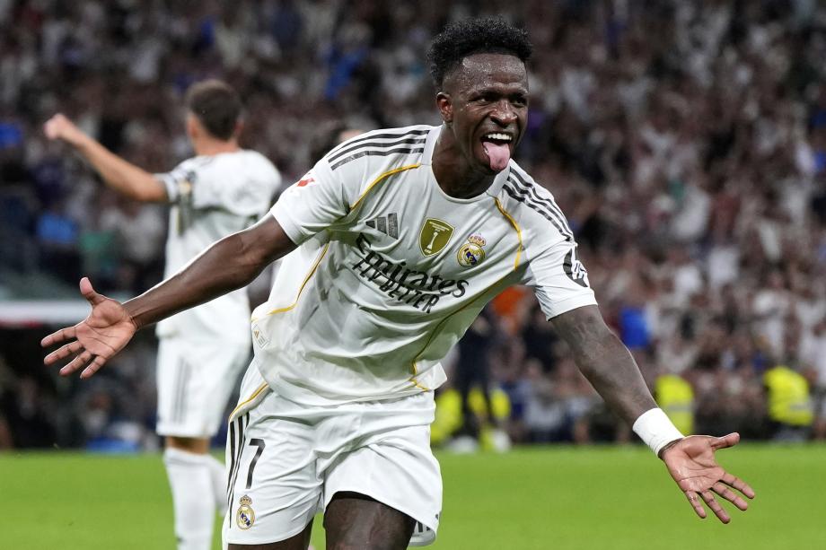 他不仅在进 他不仅在进