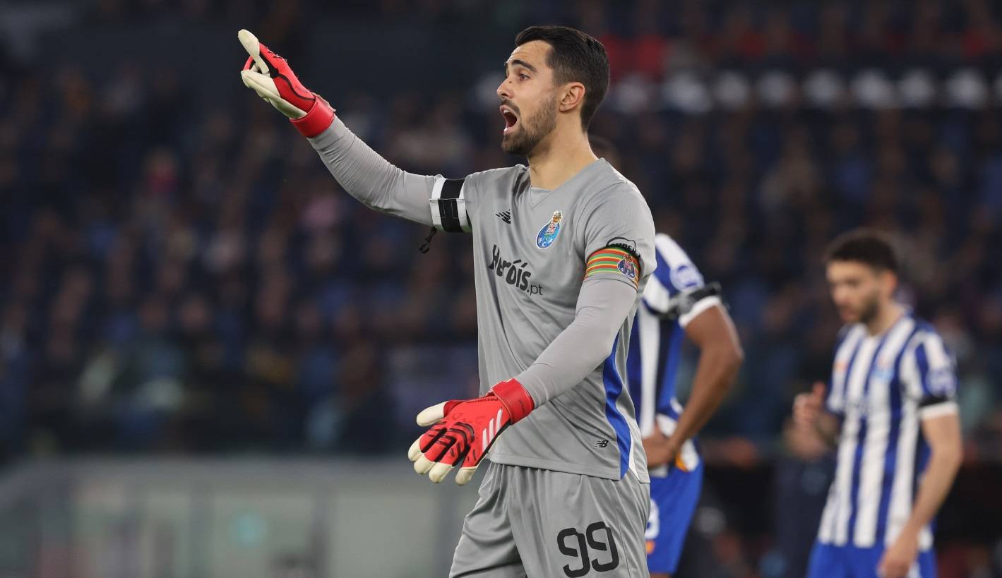 疑让他成为 疑让他成为