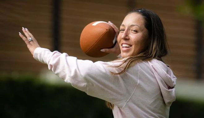 的后防核心 的后防核心